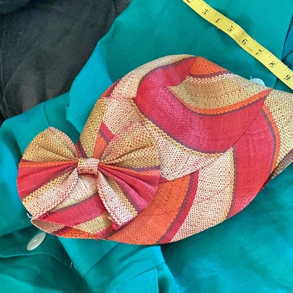 π Beautiful Straw Hat with Bow Red, Orange, Yellow w/ BOW EUC - Picture 2 of 15